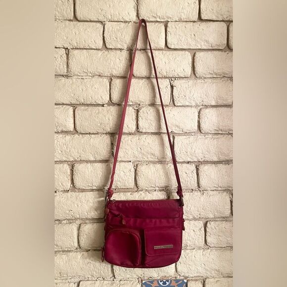 E.T.A Everyday Travel Adventure Burgundy Crossbody - Picture 1 of 7